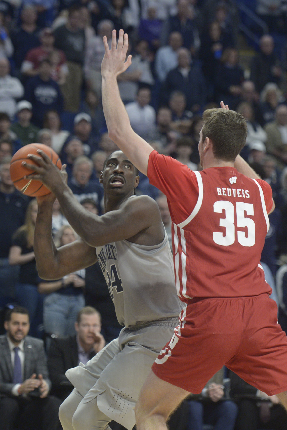 Badgers 58, Nittany Lions 49